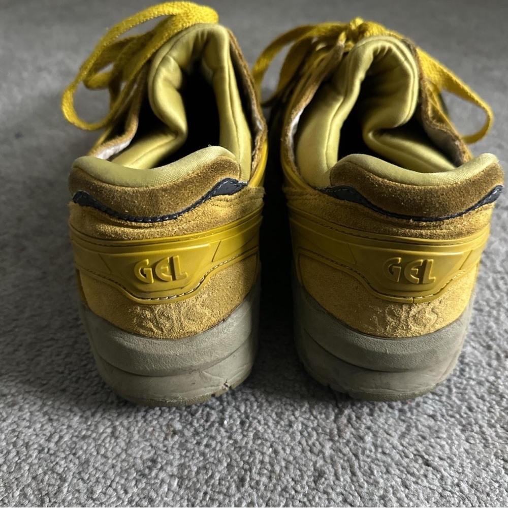 ASICS - Picture 4 of 4